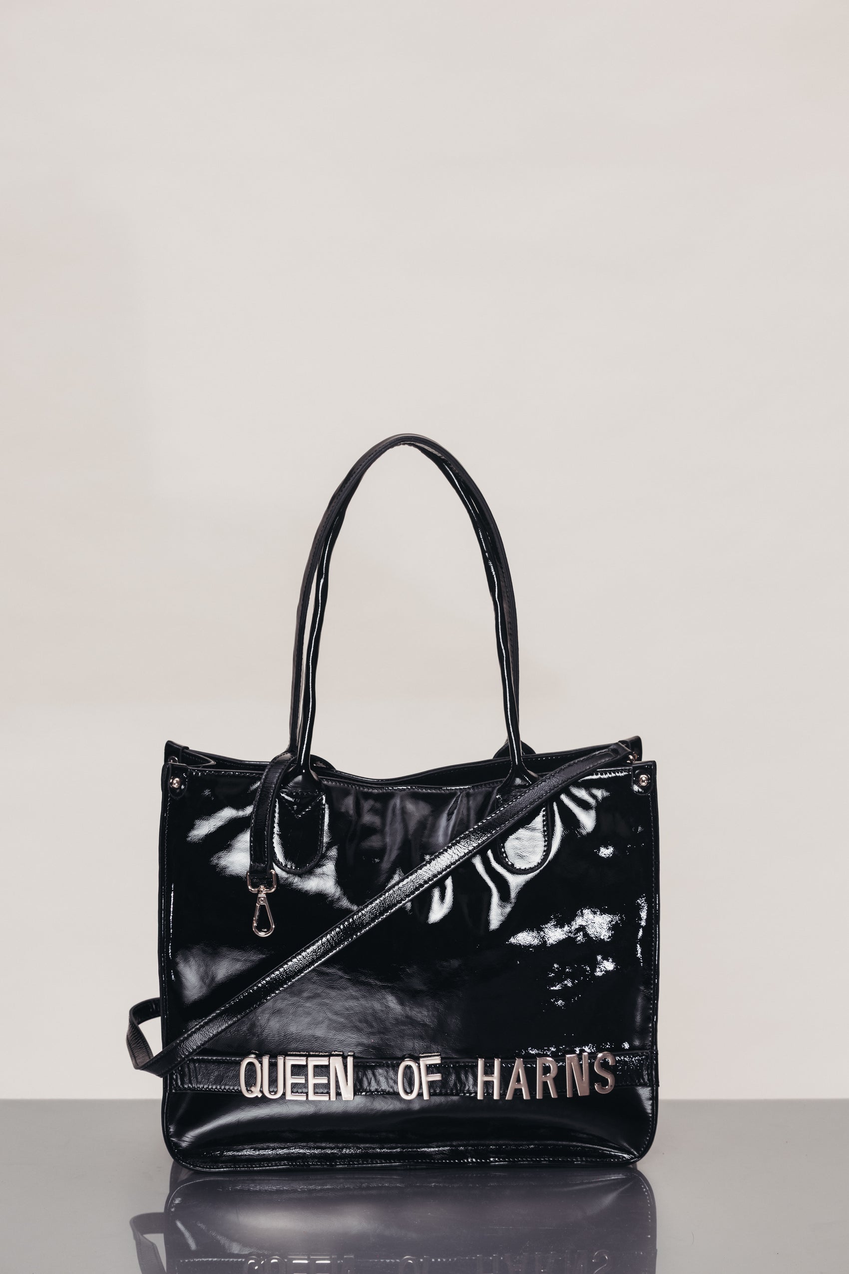 The Handbag Oversized