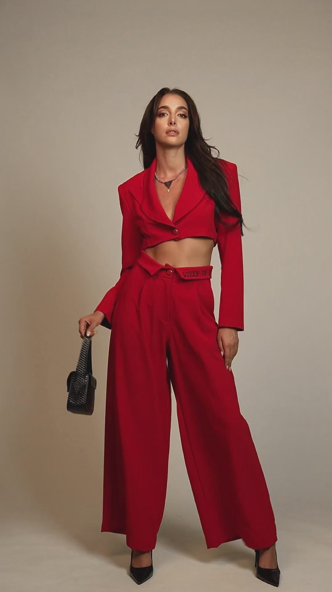 Queen's Bet Pants